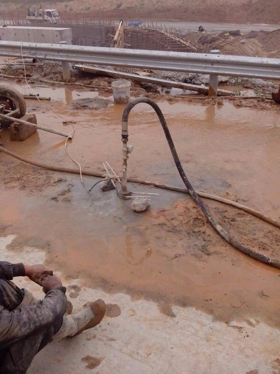 周矶管理区路基压密注浆