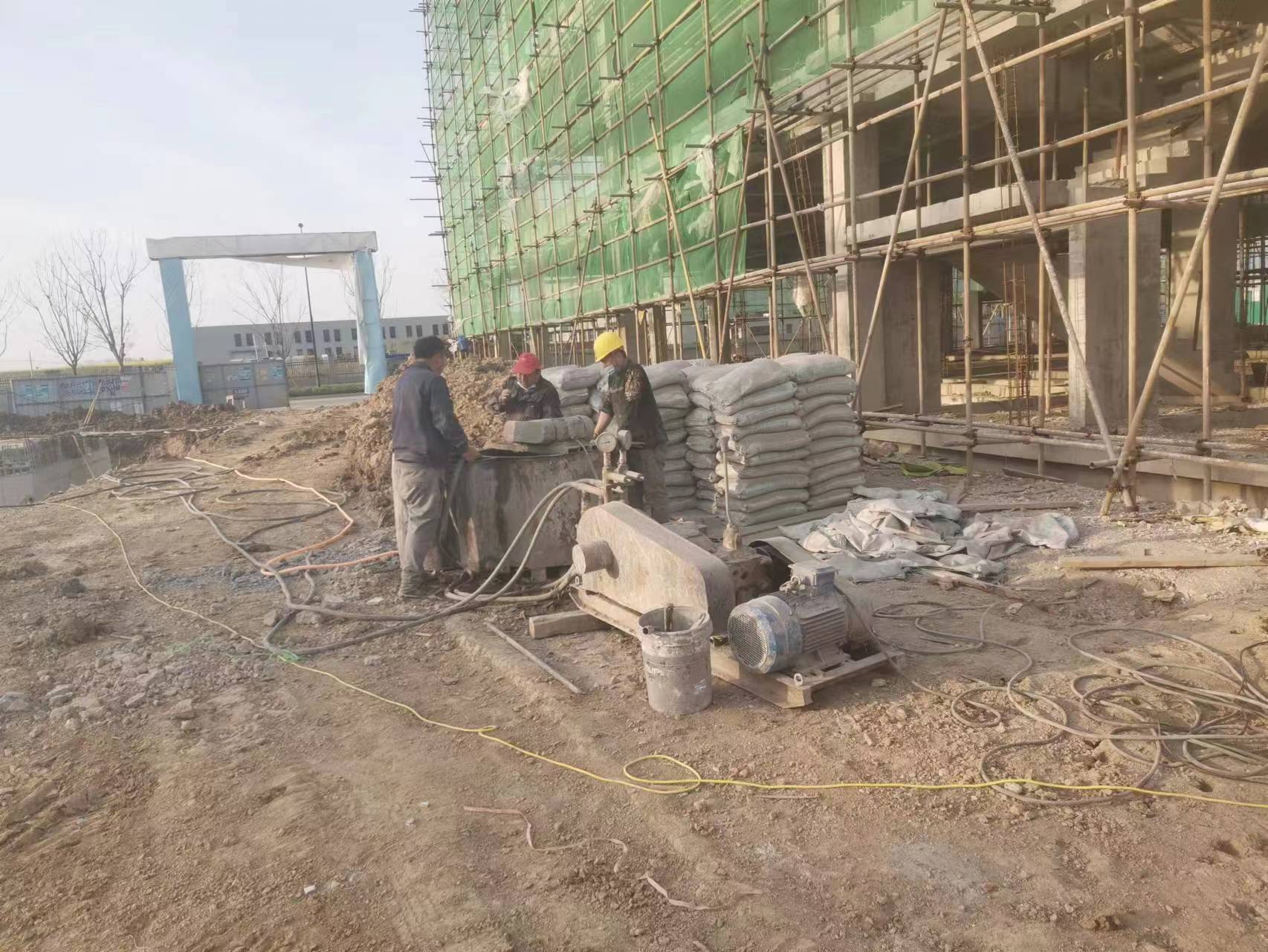 周矶管理区别墅下沉注浆