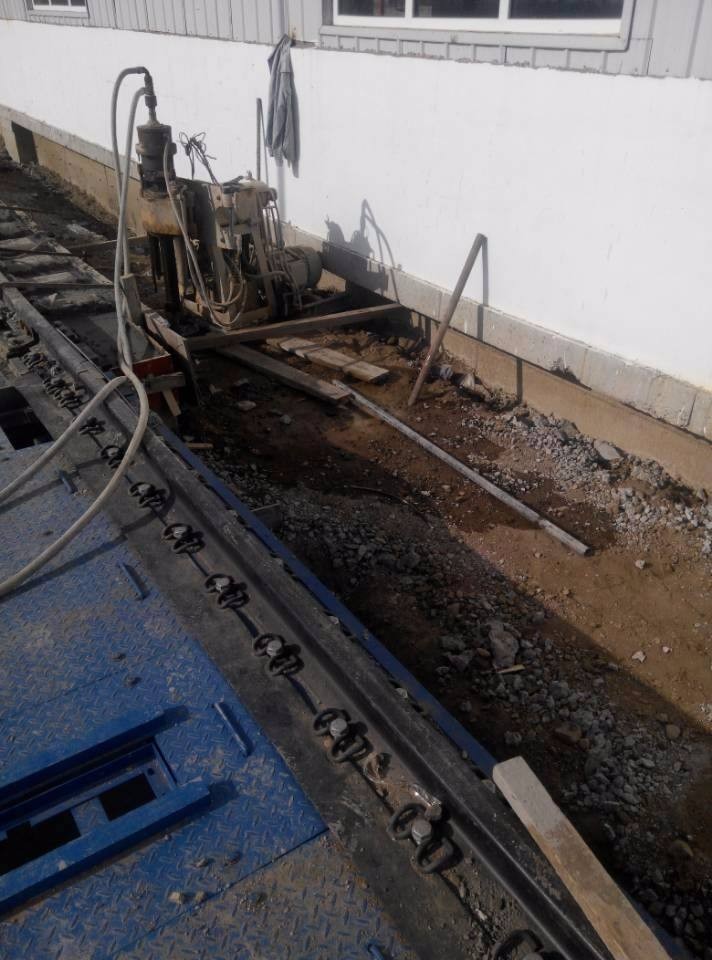 周矶管理区注浆治理铁路高路基沉陷病害